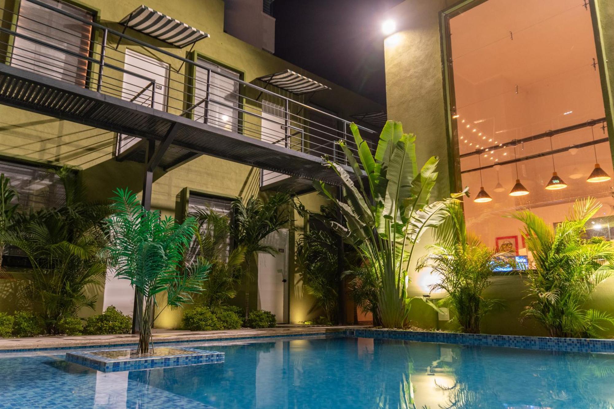 Oasis Tropical Hotel — Fotos 1